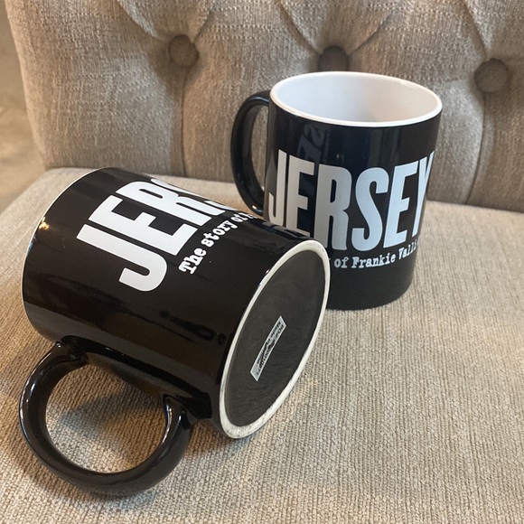 Jersey Boys Frankie Valli Vintage Black & White Coffee Mugs - Set of 2 LIKE NEW - Picture 13 of 13